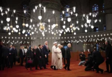 Pope Leo visits Istanbul’s famous Blue Mosque