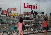 IN ARGENTINA, LOCALS ARE TAKING LOANS TO BUY FOOD