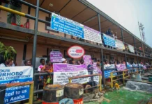 OIL SECTOR UNDER THREAT AS PROTESTERS SHUT 13 FACILITIES, ENDANGERING 400,000 BARRELS DAILY