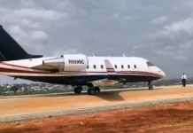 FG PROBES LANDING OF AIRCRAFT ON DELTA ROAD